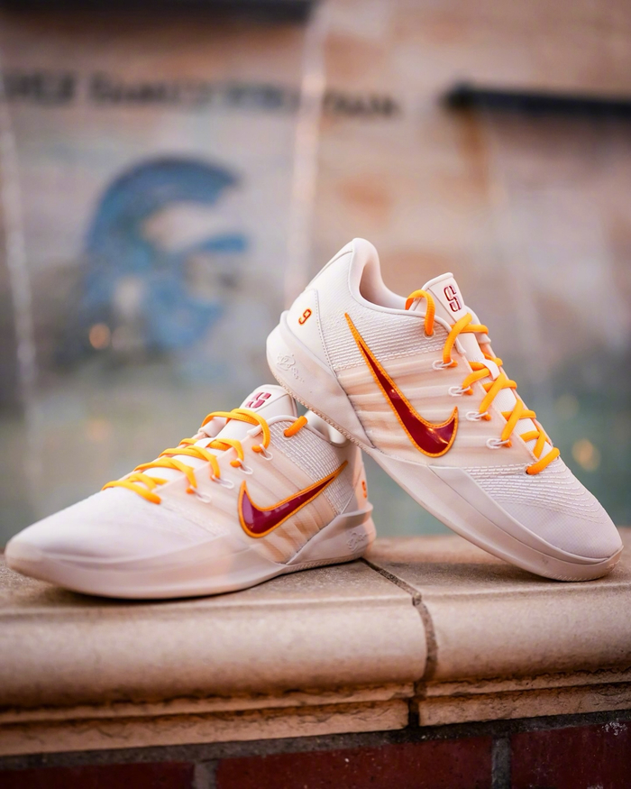 南加大女篮球员获多品牌球鞋赞助引热议