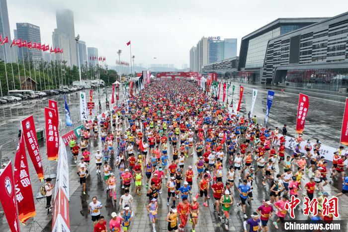 贵阳马拉松在被誉为“中国避暑之都”的城市举